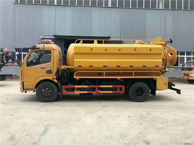 東風(fēng)清洗吸污車價(jià)格.jpg
