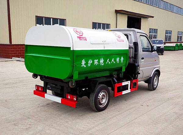 長(zhǎng)安3方鉤臂式垃圾車(chē).jpg