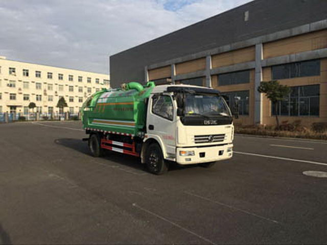 東風(fēng)多利卡國五清洗吸污車