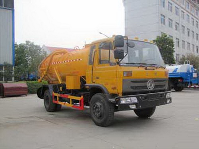 東風(fēng)國(guó)五145/153清洗吸污車(chē)